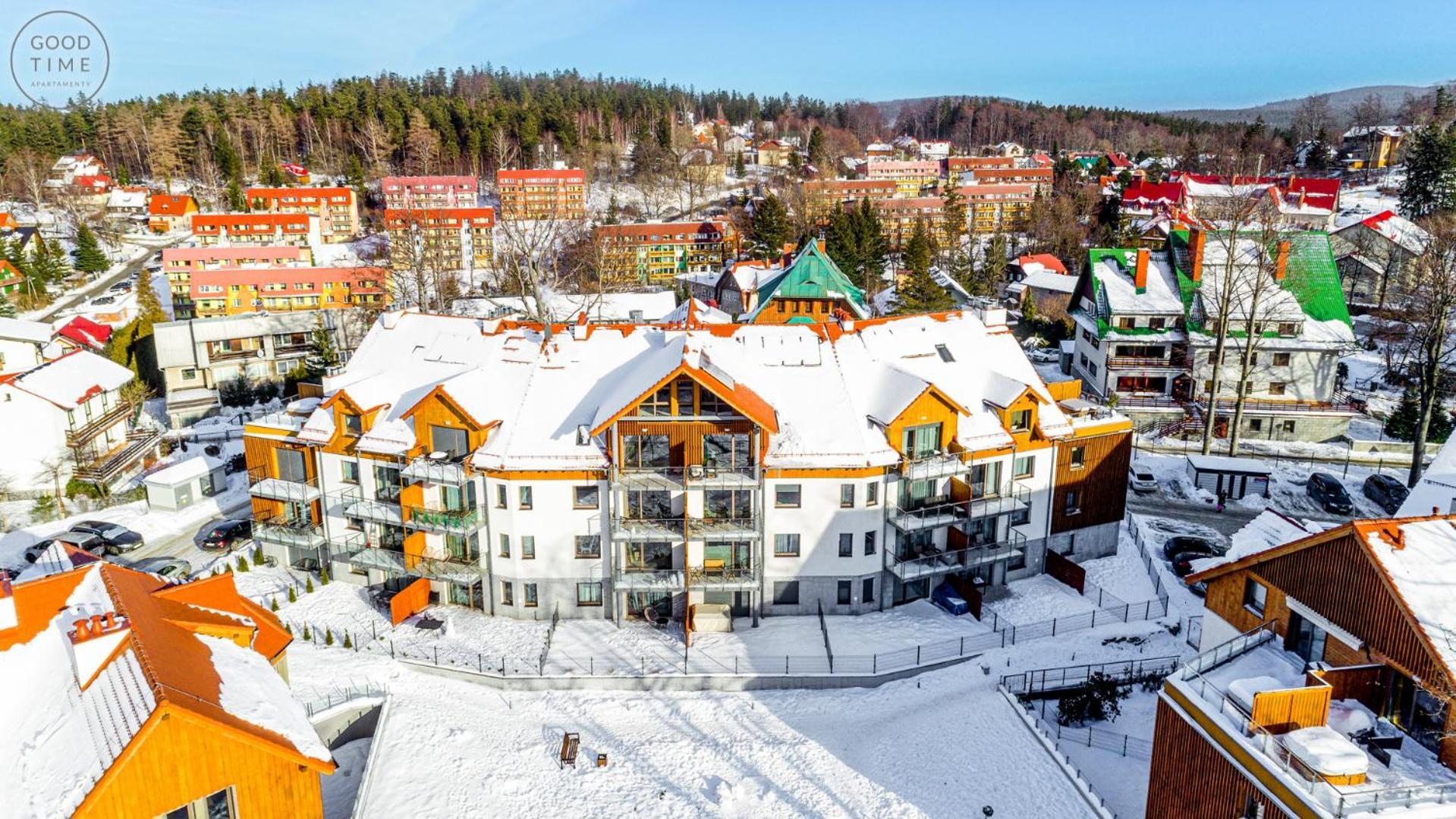 Good Time- Stone Hill Iv - Goraleczka 8c33 *